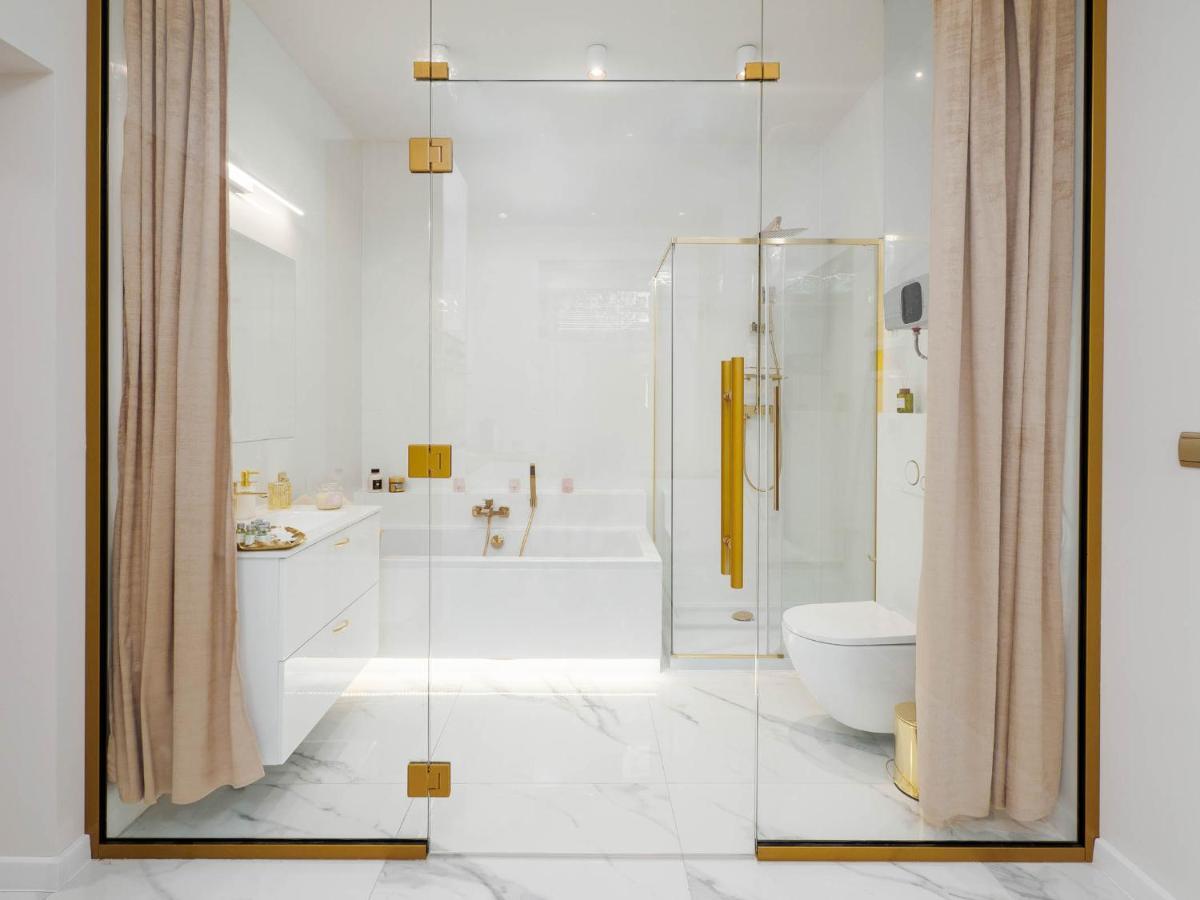 Apartament Gold Aleja Nmp 8 - Free Parking Częstochowa Exterior foto