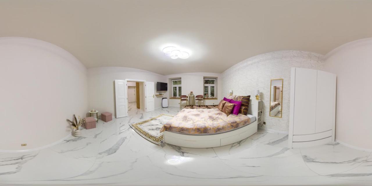 Apartament Gold Aleja Nmp 8 - Free Parking Częstochowa Exterior foto